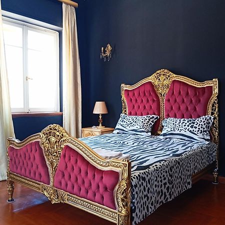 Iris Baroque Apartment Elefsína Buitenkant foto